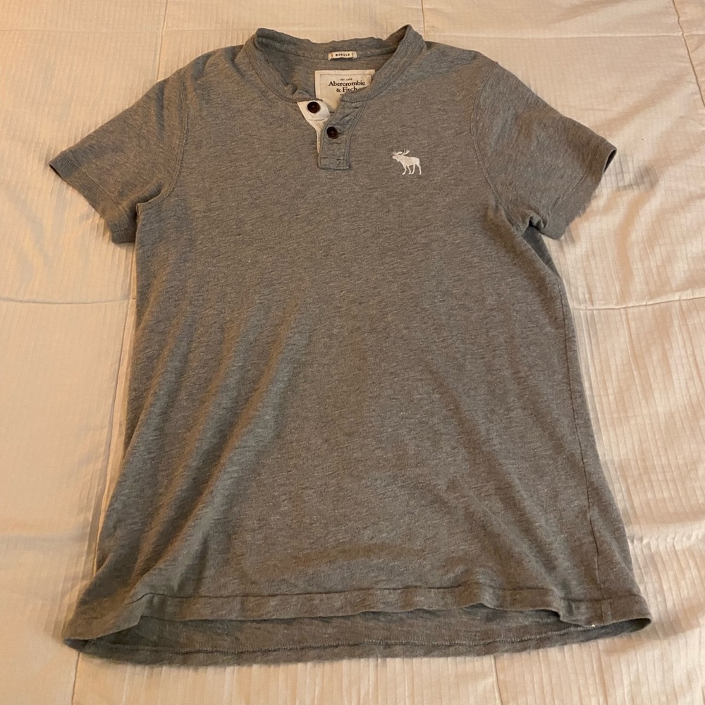 Abercrombie and Fitch Flat Collar t shirt